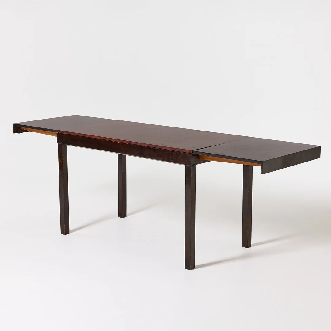 AXEL EINAR HJORTH. "Typenko", matbord, Nordiska Kompaniet, mörkbonad björk. — Tables — Stockholms Auktionsverk Magasin 5