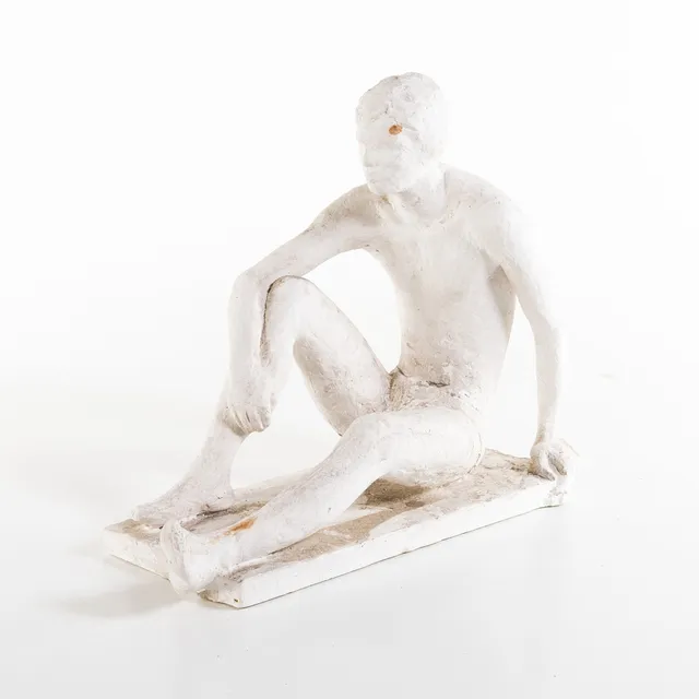 MINNI LUKANDER. SKULPTUR, Sittande modell, signerad Minni.