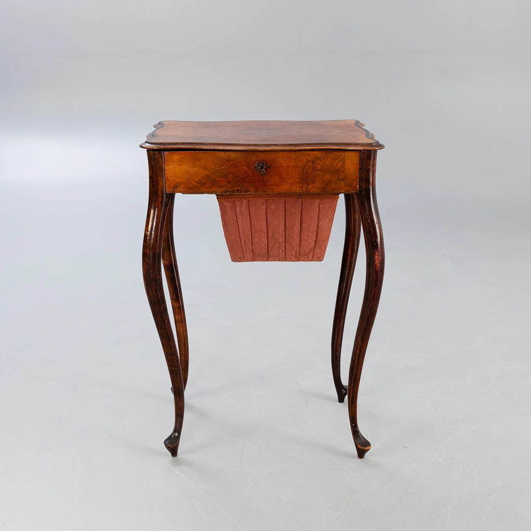 Nähtisch, Deutschland, 19.Jh. — Tables — Stockholms Auktionsverk Hamburg