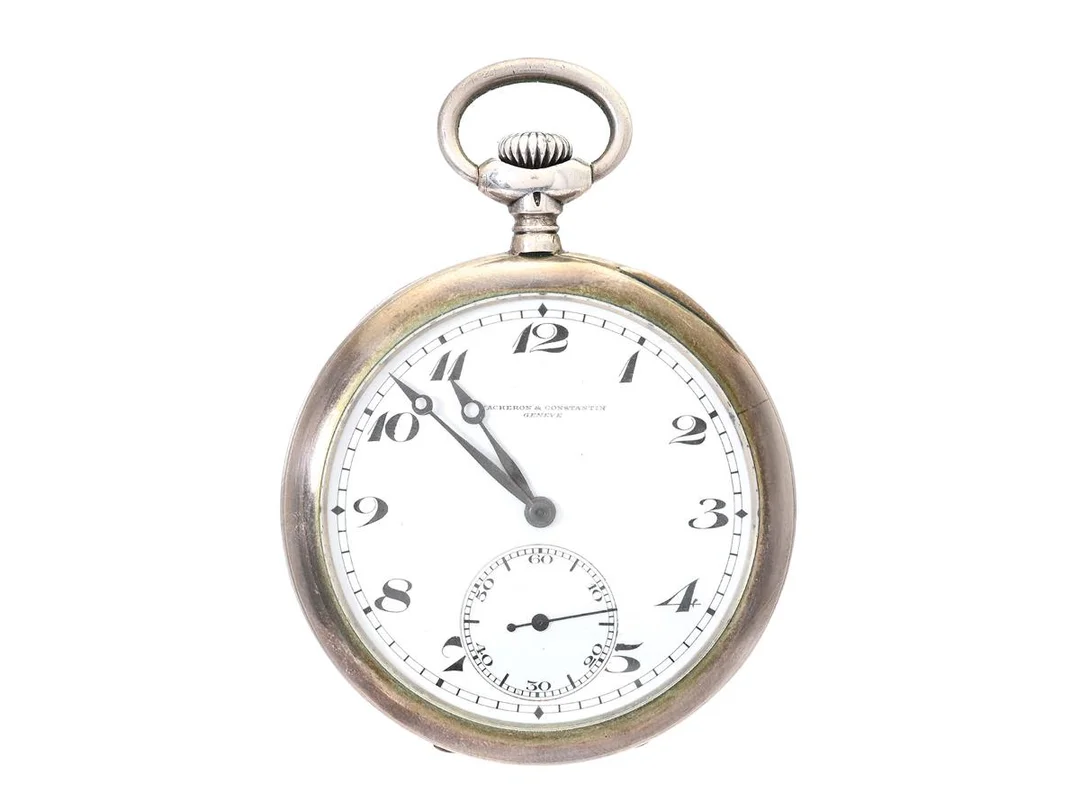 VACHERON & CONSTANTIN, Geneve, fickur, 50,5 mm, Serie nr. 384714, Boett nr. 238513, silver (0,900). ankargång, gravyr, ca 1919. — Klockor/Vacheron Constantin — Kaplans