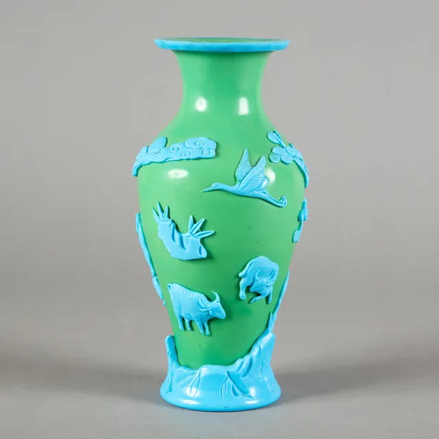 Peking-Glasvase, Qianlong Marke, 20. Jh.