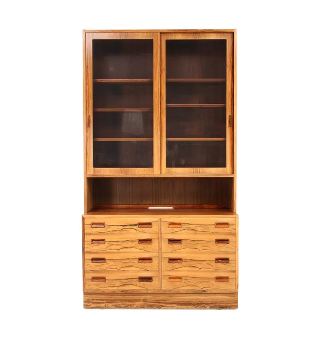 Aage Hundevad for Hundevad & Co. Double chest of drawers with display cabinet top (2)
