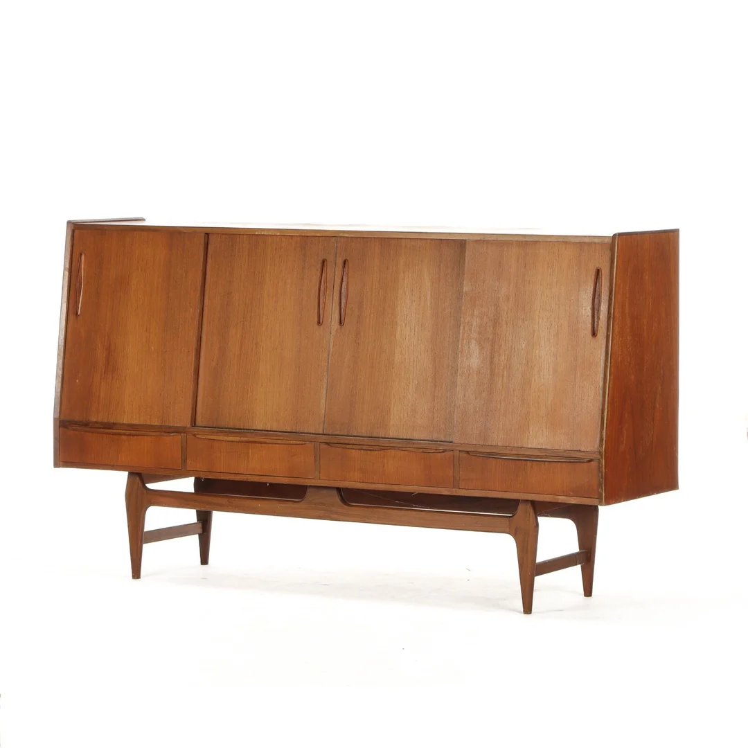 Teak sideboard — Furniture/Cabinets, chests of drawers — Lauritz