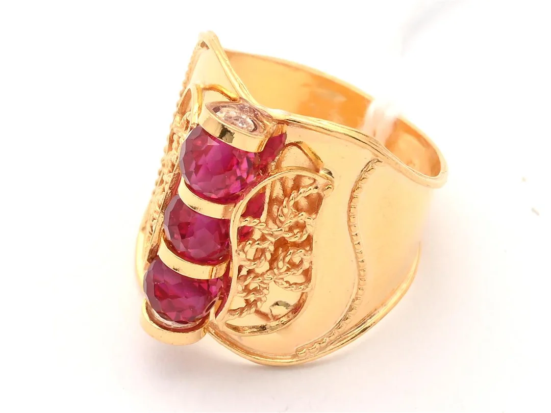 Ring 22K 4,2g Ø17¼, med röda stenar — Smycken/Ring — Kaplans