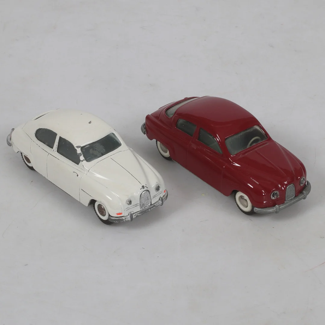MODELLBILAR, 2 st, plåt, Saab 93/Saab 96. Nr 821/827, Tekno Toys, Danmark. — Toys — Stadsauktion Sundsvall