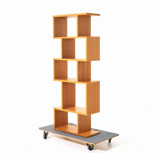 TERENCE CONRAN. Bokhylla, "Balance", faberad i ek.