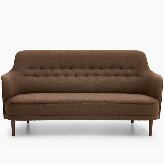 CARL MALMSTEN. Soffa, "Samsas", O.H. Sjögren, 2010, 3-sits, brun textilklädsel med djuphäftade knappar i rygg, brunbetsade ben.