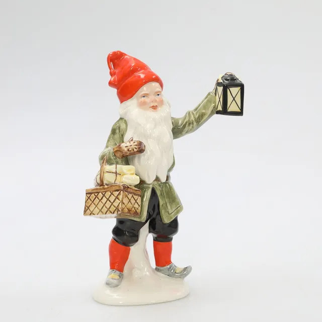 JENNY NYSTRÖM. EFTER. Figurin, Tomte med lykta , Jenny Nyströms minne,Kalmar Läns Museum.