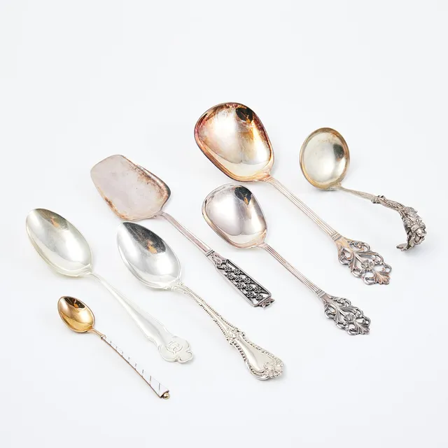 SKEDAR, UPPLÄGGNINGSSKEDAR, 7 st., silver, delvis sterling, blandad tillverkning, Norge, Danmark, Sverige, 1900-tal.