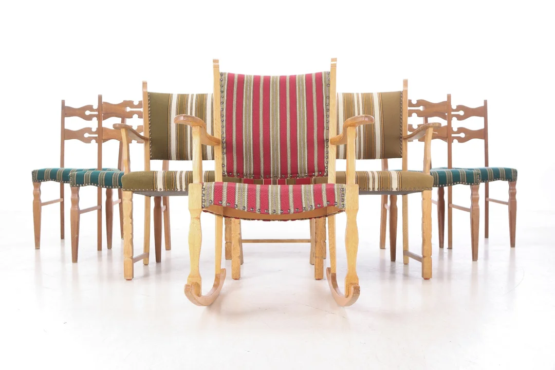 Eight oak chairs upholstered in striped wool fabric (8) — Furniture/Chairs — Lauritz