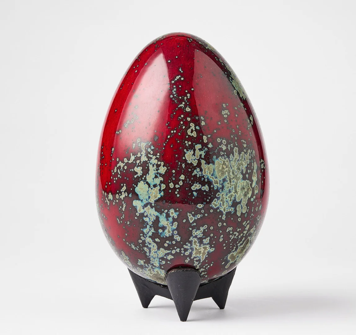 HANS HEDBERG. Skulptur i form av ägg, Biot, Frankrike, starkeldfajans. — European — Stockholms Auktionsverk Fine Art