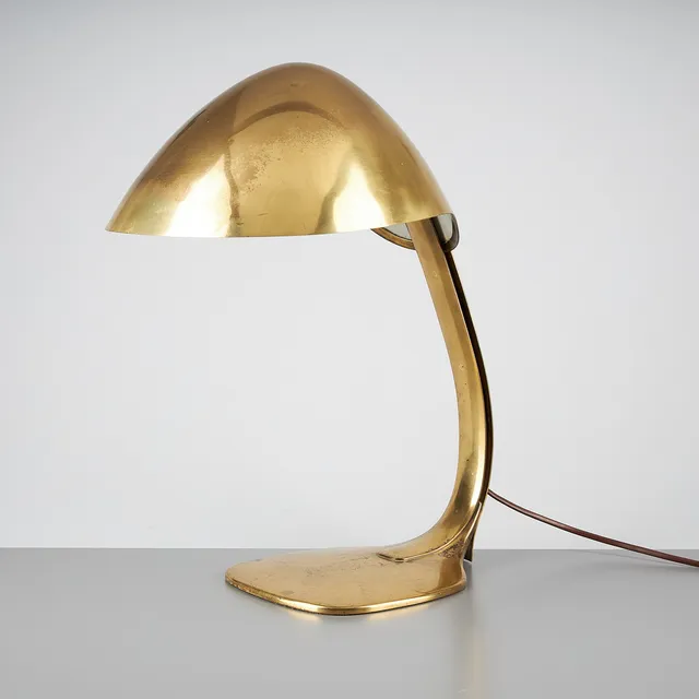 PAAVO TYNELL. BORDSLAMPA, modell TY 1005 för Taito 1900-talets mitt.