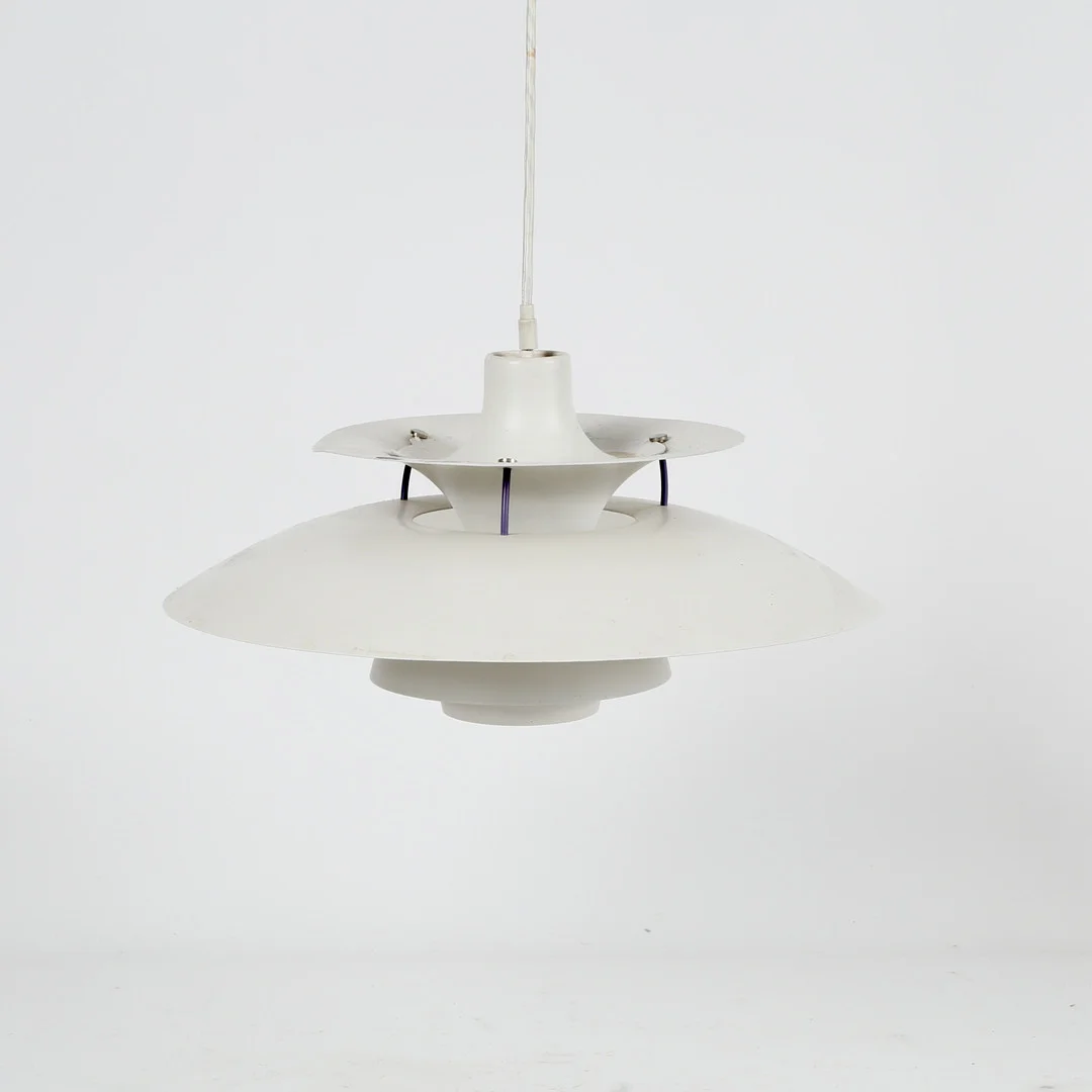 POUL HENNINGSEN. Louis Poulsen. PH5 pendel, hvid. — Ceiling lights — Bidstrup Auktioner