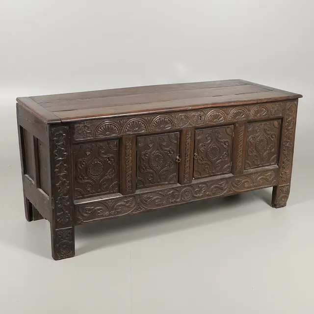 AN OAK COFFER.