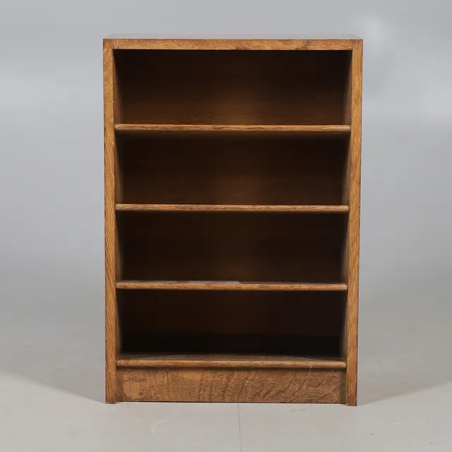 GORDON RUSSELL - SMALL COTSWOLD SCHOOL OAK BOOKCASE.