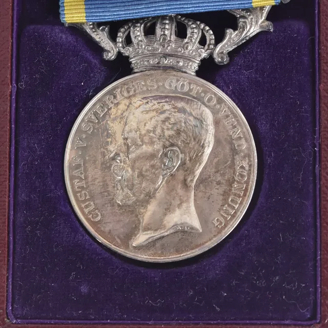 MEDALJ, silver.