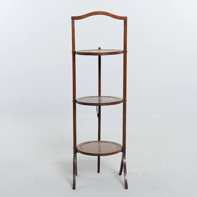 SERVICEBORD/ CAKESTAND, Engelsk stil, 1900-talets slut.