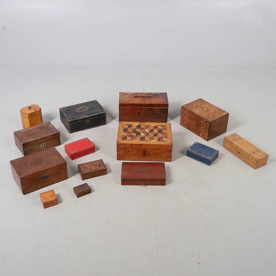 ASSORTED GEORGIAN AND LATER BOXES. — Miscellaneous — Lawrences Auctioneers