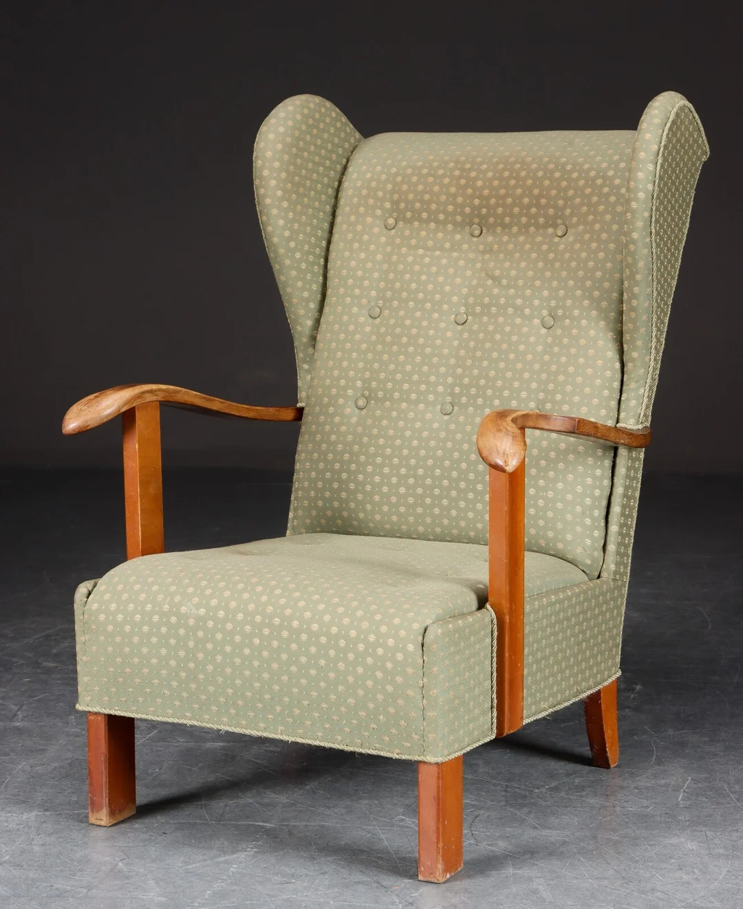 Fritz Hansen. Højrygget lænestol / øreklapstol, 1940'erne - model '1582' — Furniture/Lounge chairs — Lauritz