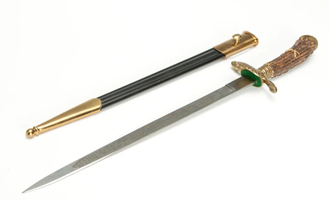 Hirschfenger — Hirschfenger — Gjenstand/Våpen og militaria — Blomqvist