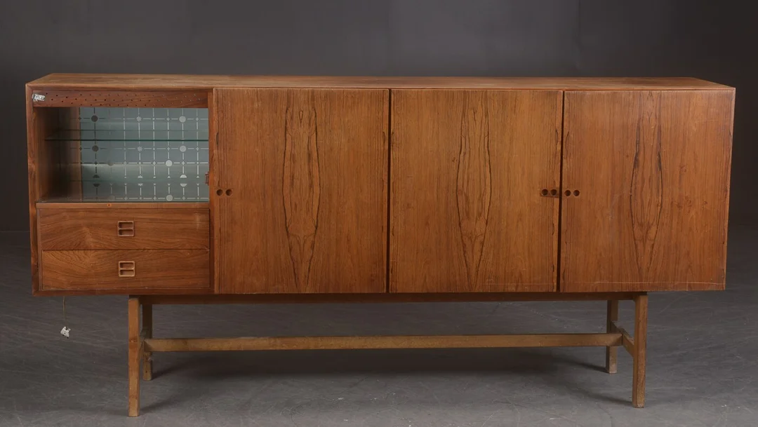 Arne Vodder. Skænk af palisander — Furniture/Cabinets, chests of drawers — Lauritz