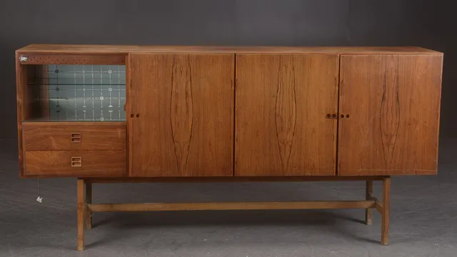 Arne Vodder. Skænk af palisander