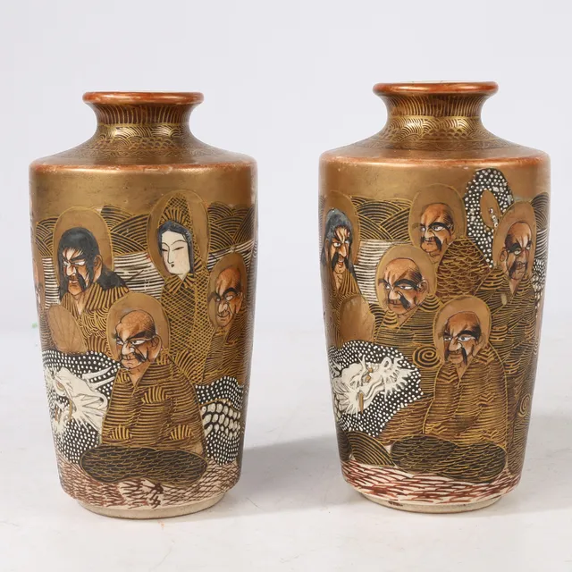 A PAIR OF JAPANESE SATSUMA VASES, MEIJI PERIOD (2).