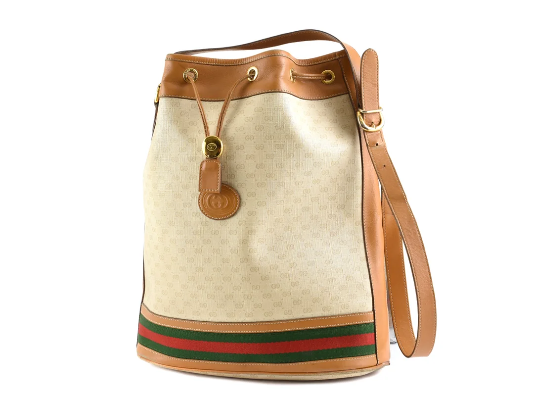 VÄSKA, GUCCI, Vintage, beige canvas, ljusbrunt läder, 27x32x 13cm, visst slitage — Accessoarer/Väskor — Kaplans