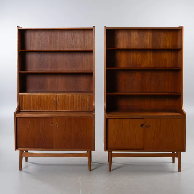 JOHANNES SORTH. ”Bornholmerreolen”, bokhyllor, 2 stycken, teak, Bornholms Møbelfabrik, Nexø. Danmark, 1950/60-tal.