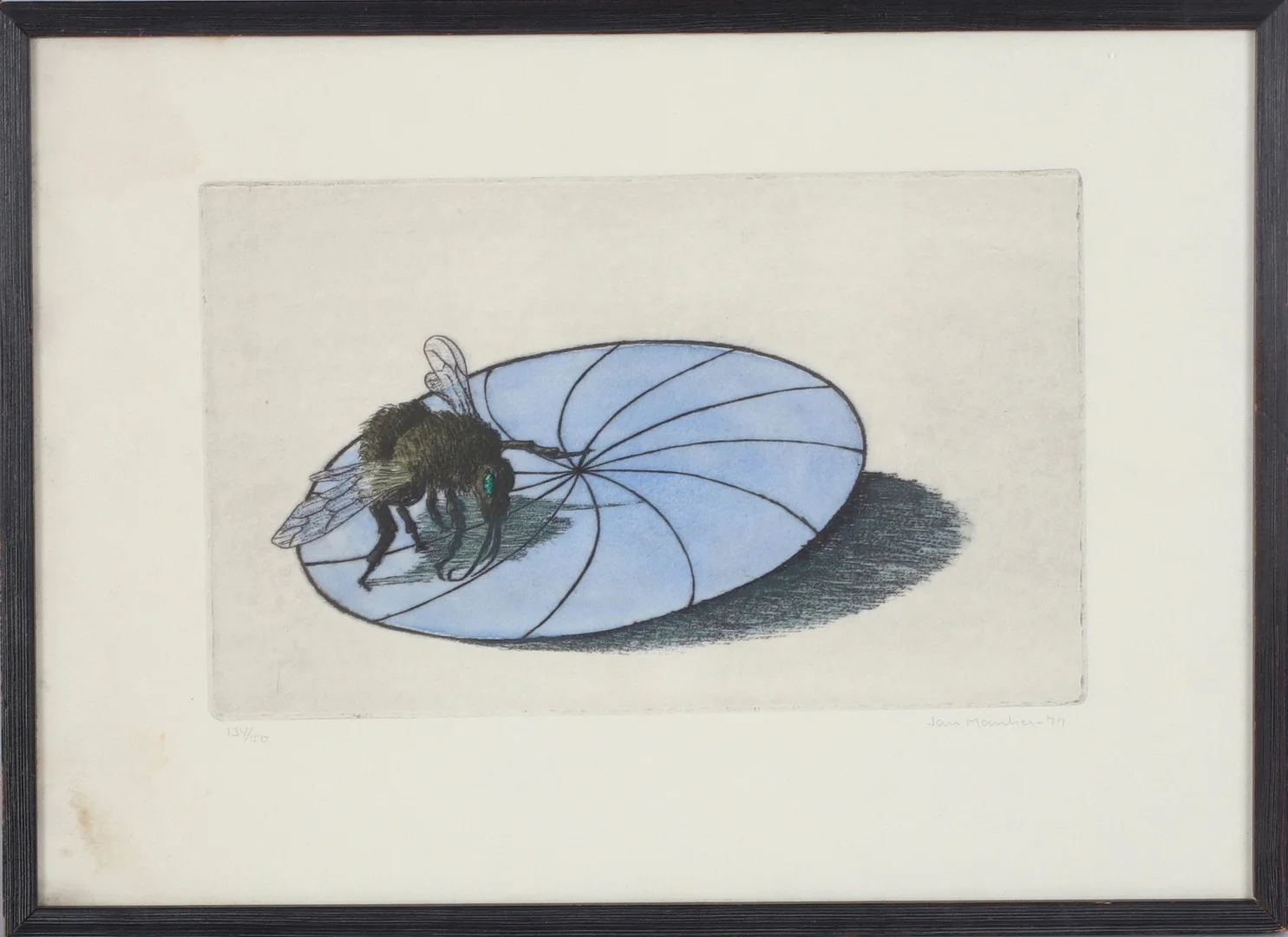 JAN MANKER. Komposition med fluga, etsning, signerad och numrerad 134/150. — Engravings & Prints — Stadsauktion Sundsvall