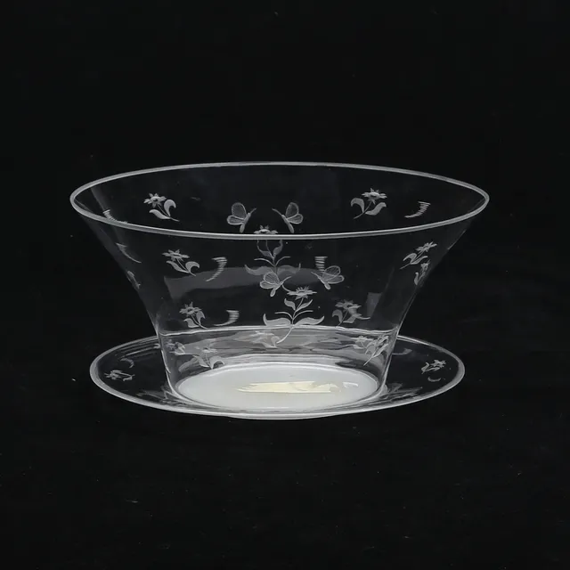 EDWARD HALD. SKÅL på fat, glas, Orrefors, signerad och daterad 1930.