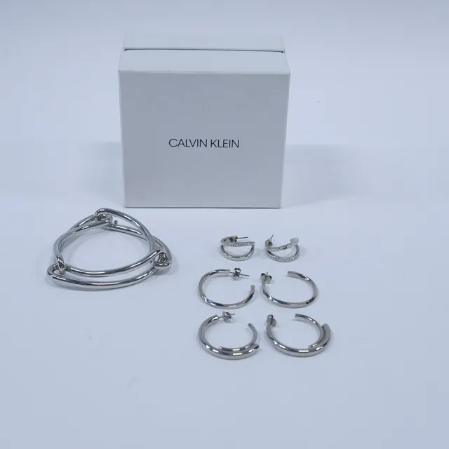 CALVIN KLEIN. SMYCKEN, 4 DELAR, ROSTFRITT STÅL.
