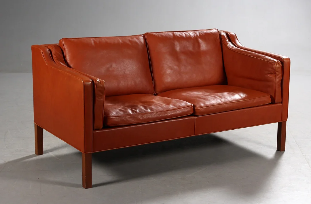 Børge Mogensen. Two-seater sofa, Model 2213, brown leather — Furniture/Lounge suites, sofas — Lauritz