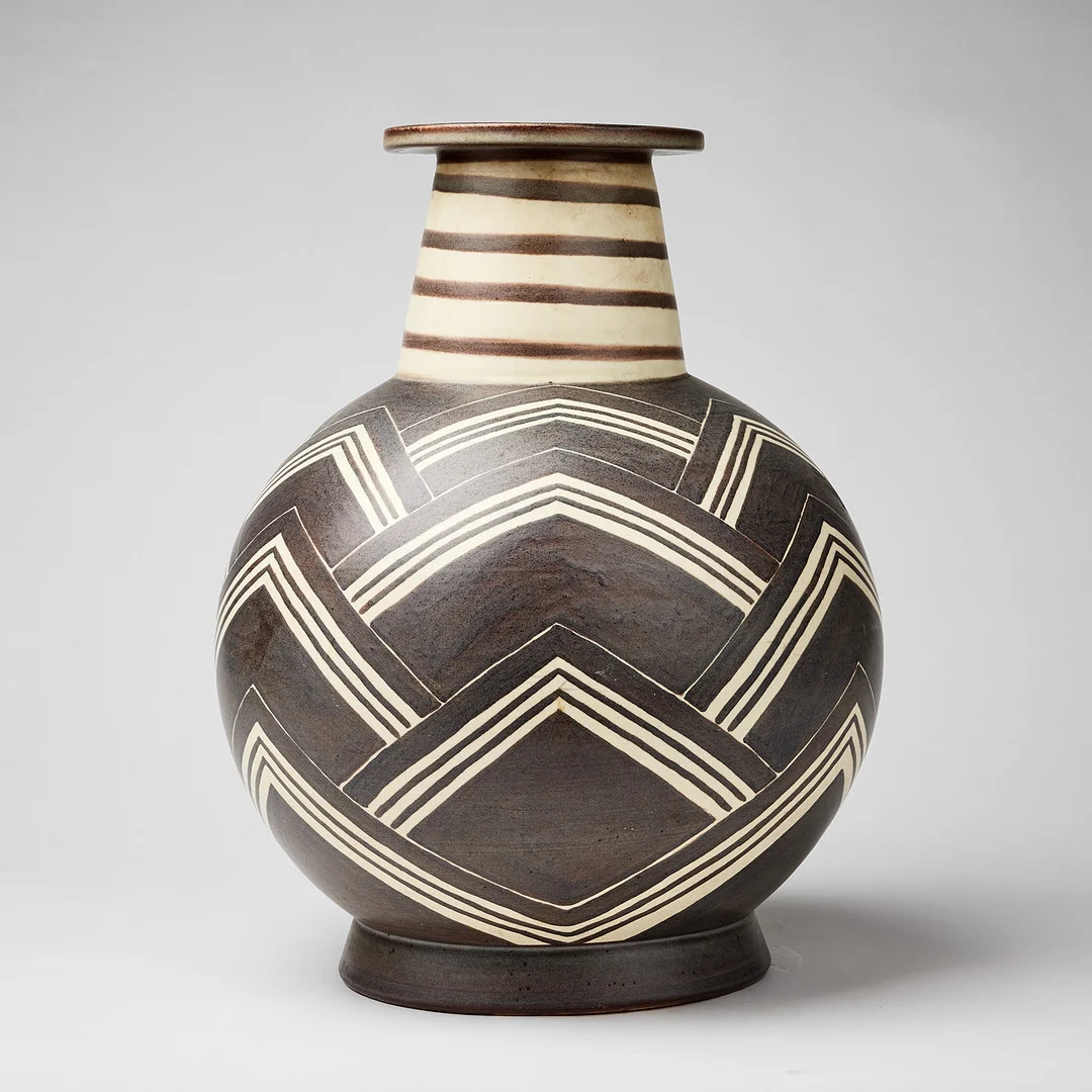 EWALD DAHLSKOG. Floor vase, Bo Fajans, Gävle 1930s-40s, probably unique. — European — Stockholms Auktionsverk Fine Art