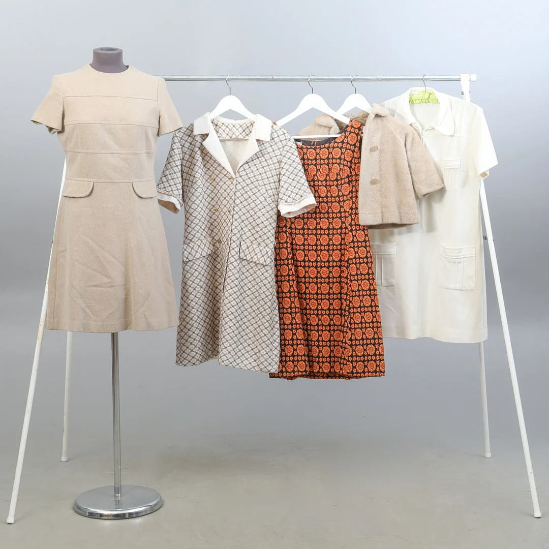 KLÄNNING, 4 st klänningar fr 60-tal, stl 40/42, boulero. — Vintage & Designer Fashion — Södermanlands Auktionsverk