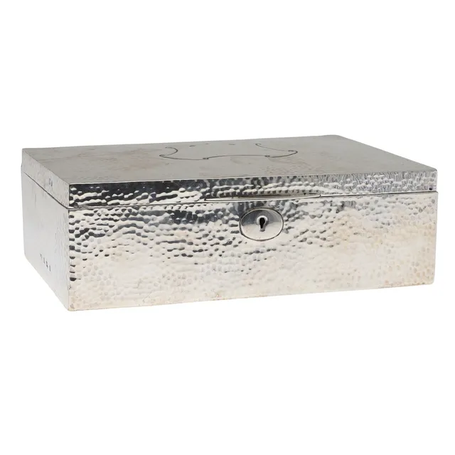 AN EDWARDIAN SILVER LOCK BOX.