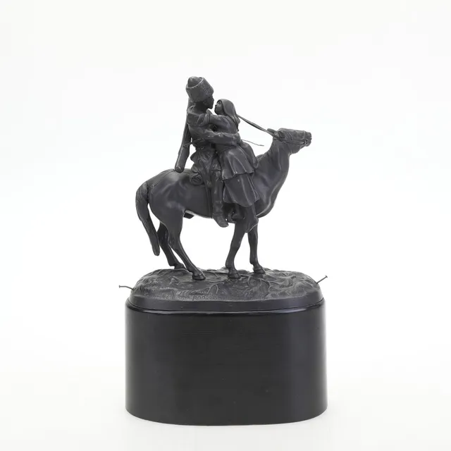 FIGURIN, gjutjärn, Kosack till häst, Ryssland.
