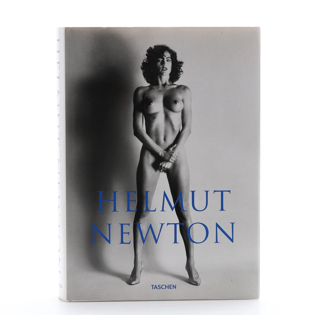 HELMUT NEWTON. Fotobok, "Sumo", Taschen, 2009. — Books — Crafoord Auktioner Malmö