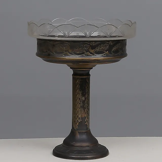 SKÅL på fot, nysilver med glasinsats, jugend, tidigt 1900-tal.