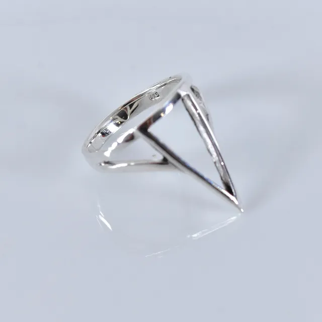 RING, silver.