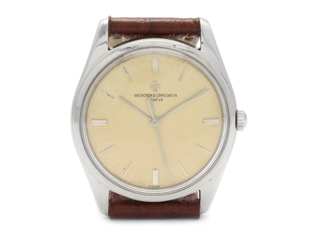 VACHERON & CONSTANTIN, Genève, herrur, 33 mm, Cal 1002, Serie nr. 534580, Boett nr. 368425, stål, manuell, plexiglas, skadad urtavla (6/10), läderband, ca 1959. — Klockor/Vacheron Constantin — Kaplans