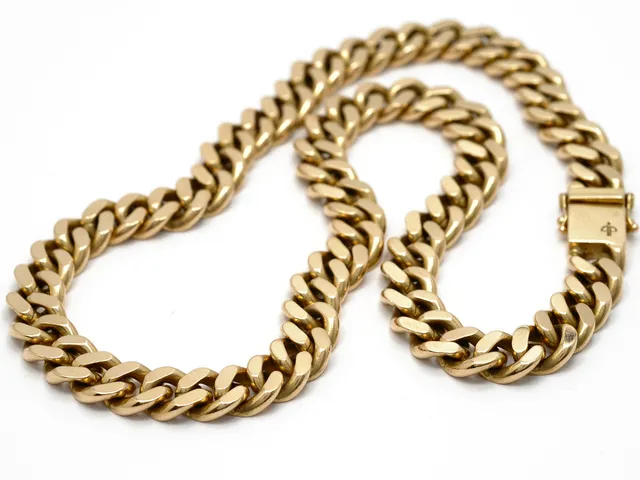 KEDJA, 18K guld, pansarlänk, längd 51,5 cm, vikt 177,2 g, Balestra.