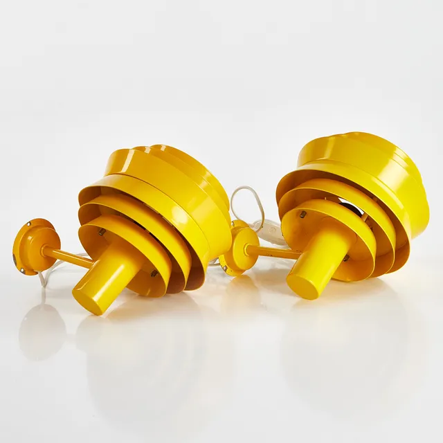 CARL THORE. Vägglampor, ett par, Granhaga Metallindustri 1970-tal, gullackerad plåt.