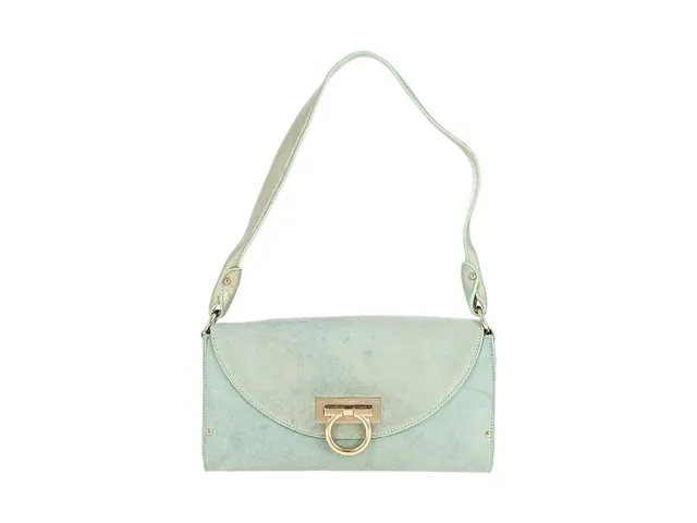 VÄSKA, SALVATORE FERRAGAMO, grön, guld, tyg, guldfärgade beslag, 25,5x13x3 cm, dustbag.