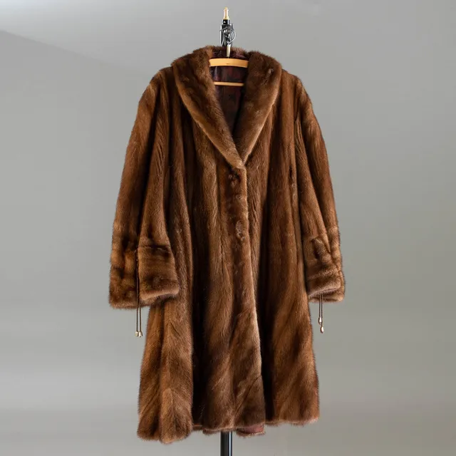 Nerz-Mantel, Sag Mink, Gr. 38/40.