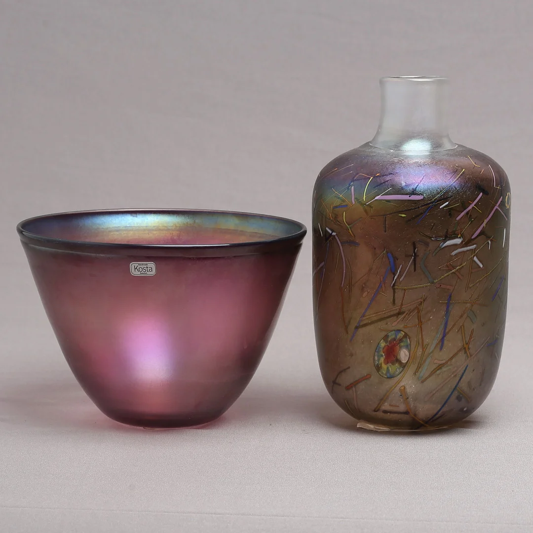 BERTIL VALLIEN. Vas "Tornado" samt skål, glas, Kosta 1980-tal. — Art glass — Auktionshuset Kolonn