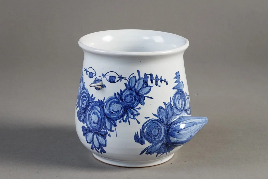 Bjørn Wiinblad, urtepotteskjuler — Glass, porcelain and ceramics/Vases, bowls, dishes — Lauritz