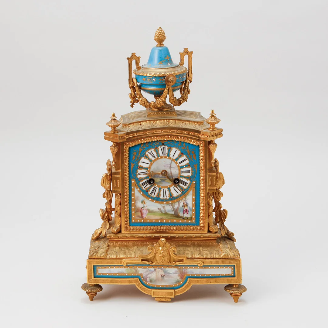 BORDSPENDYL, Frankrike, 1800-talets senare hälft. — Mantel clocks — Göteborgs Auktionsverk