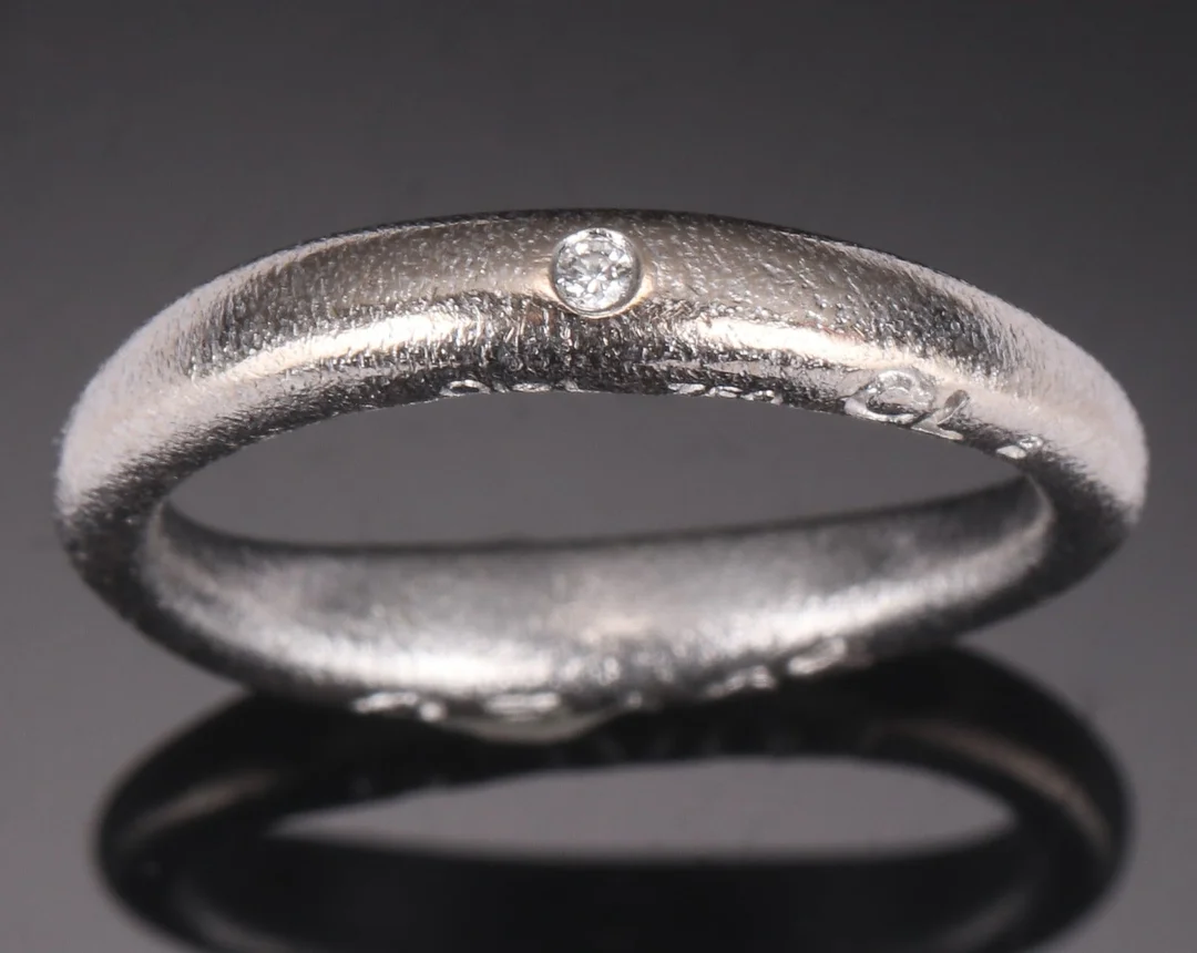 Ole Lynggaard. Love ring af 14 kt. hvidguld med brillant — Jewellery/Rings — Lauritz