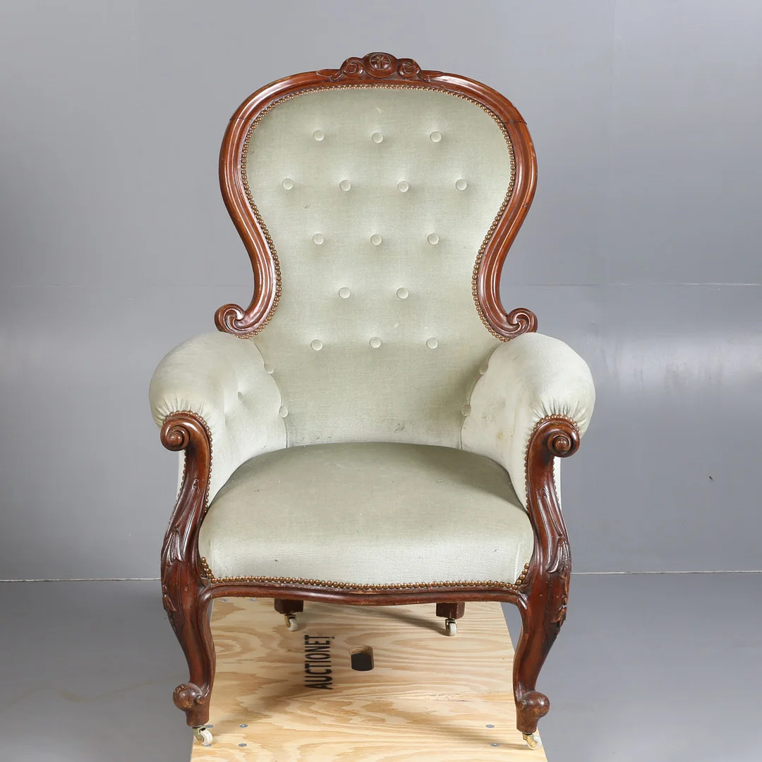 A LARGE VICTORIAN MAHOGANY AND UPHOLSTERED ARMCHAIR. — Armchairs & Chairs — Bishop & Miller